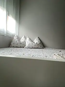 madiiy online show from September 20, 2025, 9:36 am