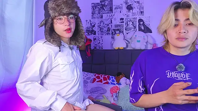 Vamps Lovers online show from October 3, 2025, 1:23 pm