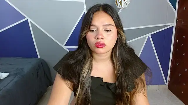 Snapshot of Charlotte_greyx chatting on October 7, 2025, 5:47 pm Charlotte greyx online show from October 7, 2025, 5:47 pm