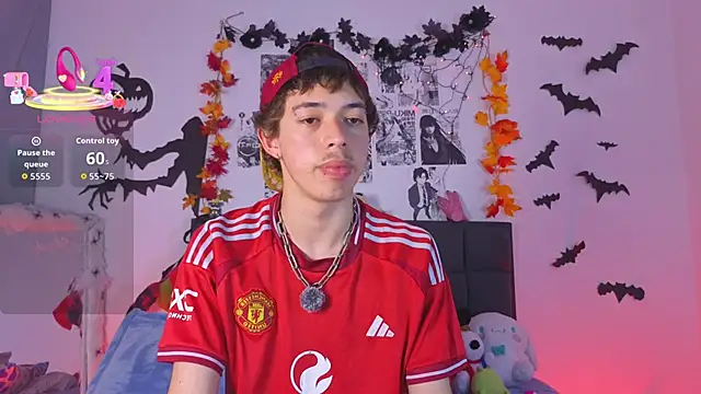 Snapshot of Otter_Star chatting on October 6, 2025, 4:24 am Otter Star online show from October 6, 2025, 4:24 am