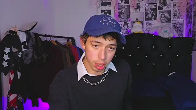 Snapshot of Otter_Star chatting on September 19, 2025, 3:21 am Otter Star online show from September 19, 2025, 3:21 am