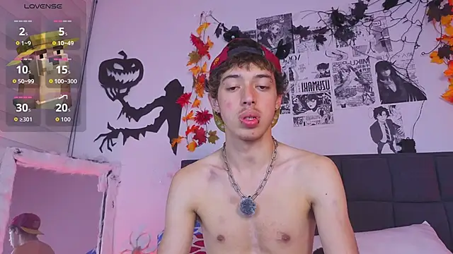 Snapshot of Otter_Star chatting on October 22, 2025, 5:29 am Otter Star online show from October 22, 2025, 5:29 am