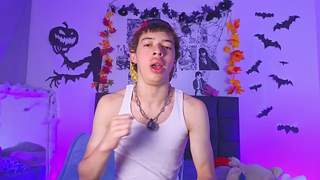 Snapshot of Otter_Star chatting on October 7, 2025, 9:43 am Otter Star online show from October 7, 2025, 9:43 am