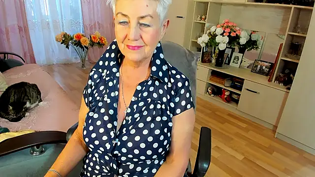 HotandMature online show from February 26, 2026, 1:00 pm