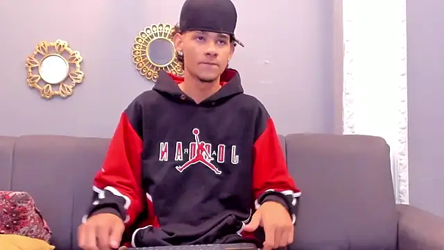 Snapshot of kenix_777 chatting on October 2, 2025, 3:21 am kenix 777 online show from October 2, 2025, 3:21 am