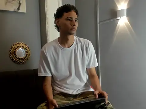 Snapshot of kenix_777 chatting on November 1, 2025, 7:41 pm kenix 777 online show from November 1, 2025, 7:41 pm