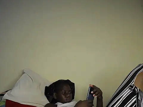 mpumy01 online show from September 14, 2025, 9:15 pm