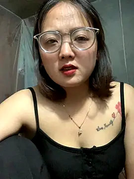 July-y online show from September 20, 2025, 4:23 pm