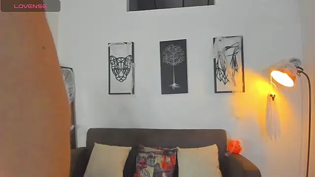 Snapshot of Justin_kingX7 chatting on October 27, 2025, 1:06 am Justin kingX7 online show from October 27, 2025, 1:06 am