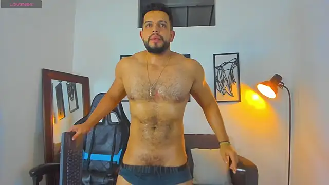 Snapshot of Justin_kingX7 chatting on September 26, 2025, 12:06 am Justin kingX7 online show from September 26, 2025, 12:06 am