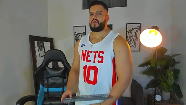 Snapshot of Justin_kingX7 chatting on February 20, 2026, 2:41 am Justin kingX7 online show from February 20, 2026, 2:41 am