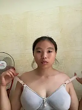 Snapshot of viluna chatting on October 22, 2025, 4:45 am viluna online show from October 22, 2025, 4:45 am