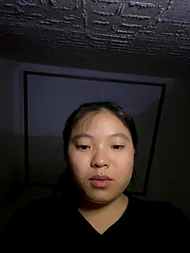 viluna online show from December 19, 2025, 2:19 pm