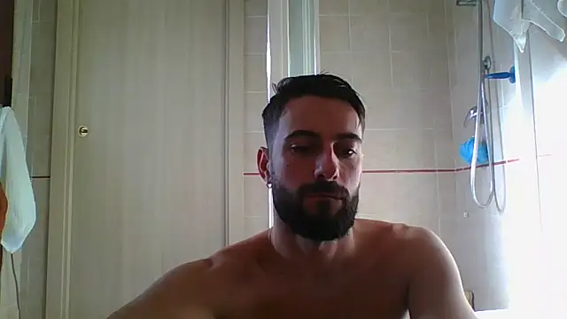 Amicisegreti online show from February 23, 2026, 3:23 pm