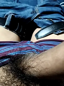 Snapshot of Aaia93 chatting on October 27, 2025, 1:28 am Aaia93 online show from October 27, 2025, 1:28 am