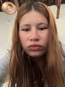 Olivia11  online show from October 28, 2025, 12:04 pm