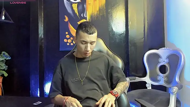 Justin Lakee online show from October 31, 2025, 11:22 pm