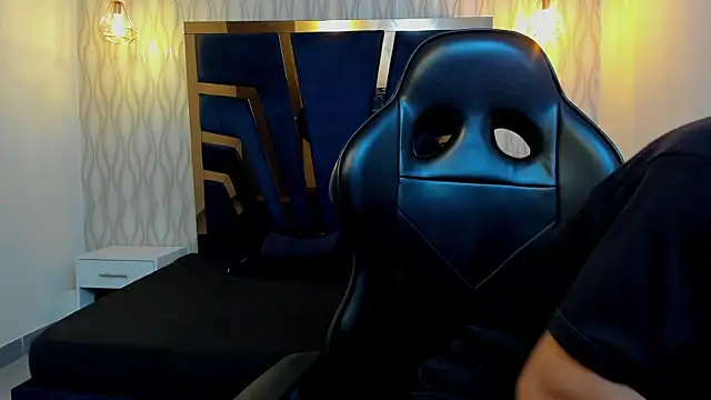 Justin Lakee online show from October 16, 2025, 11:13 pm