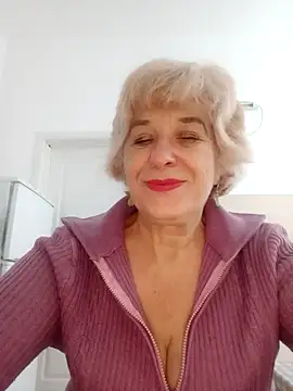 Snapshot of 52MiaLove02 chatting on October 6, 2025, 4:35 am 52MiaLove02 online show from October 6, 2025, 4:35 am