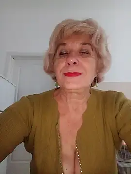 Snapshot of 52MiaLove02 chatting on October 20, 2025, 4:47 am 52MiaLove02 online show from October 20, 2025, 4:47 am