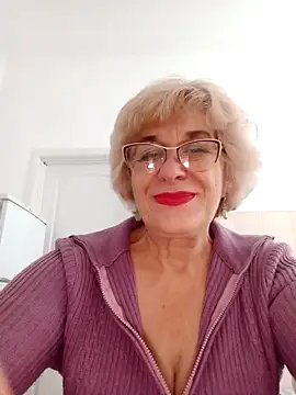 Snapshot of 52MiaLove02 chatting on October 27, 2025, 5:52 am 52MiaLove02 online show from October 27, 2025, 5:52 am