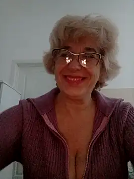 Snapshot of 52MiaLove02 chatting on October 23, 2025, 4:44 am 52MiaLove02 online show from October 23, 2025, 4:44 am