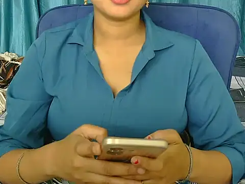 Snapshot of priya-kumari22 chatting on September 21, 2025, 5:12 am priya-kumari22 online show from September 21, 2025, 5:12 am