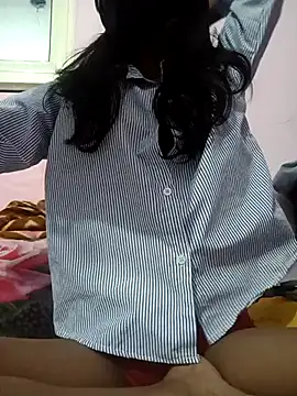 riyaroy9999 online show from November 18, 2025, 4:21 pm