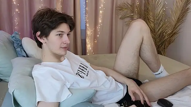  Den1s  online show from November 15, 2025, 1:37 pm