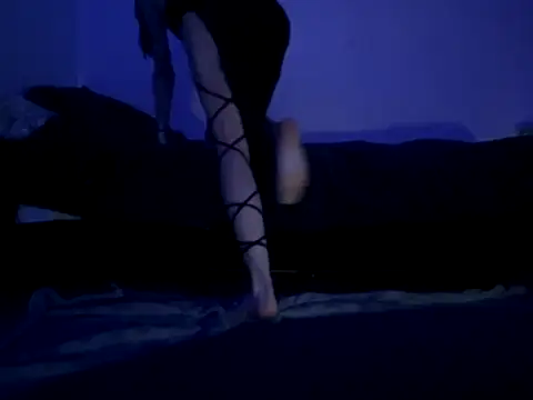 Snapshot of petitefreakxx chatting on October 23, 2025, 7:23 pm petitefreakxx online show from October 23, 2025, 7:23 pm