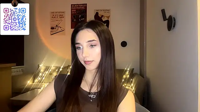 Snapshot of LinaMour chatting on February 24, 2026, 10:21 pm LinaMour online show from February 24, 2026, 10:21 pm