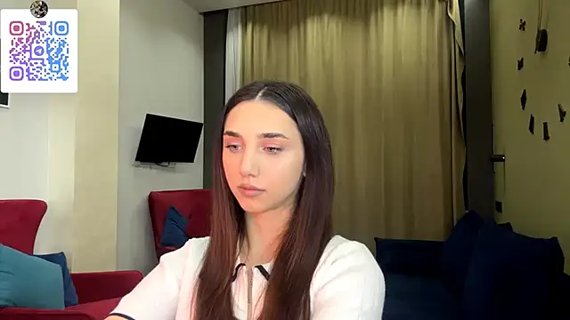 Snapshot of LinaMour chatting on February 2, 2026, 10:09 pm LinaMour online show from February 2, 2026, 10:09 pm