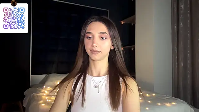 Snapshot of LinaMour chatting on March 2, 2026, 10:27 pm LinaMour online show from March 2, 2026, 10:27 pm