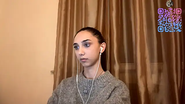 Snapshot of LinaMour chatting on October 14, 2025, 10:31 pm LinaMour online show from October 14, 2025, 10:31 pm