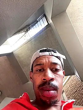 fitsexyman online show from September 13, 2025, 1:22 pm