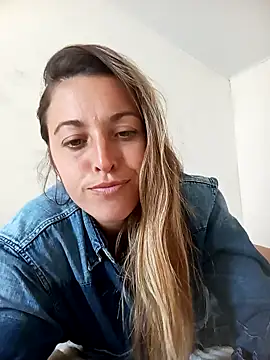 Snapshot of Heisi-Sex chatting on September 15, 2025, 4:51 pm Heisi-Sex online show from September 15, 2025, 4:51 pm
