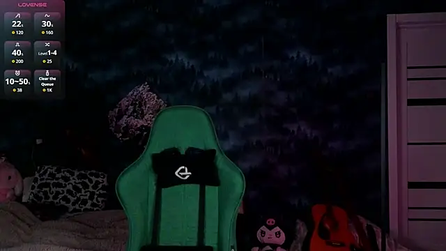 Snapshot of artass2 chatting on November 1, 2025, 3:24 am artass2 online show from November 1, 2025, 3:24 am