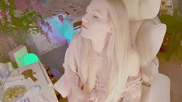 Talulaa online show from February 14, 2026, 8:53 pm