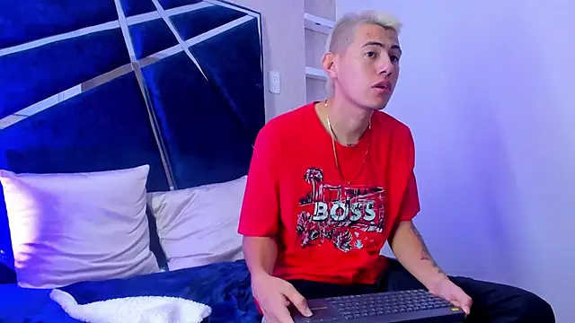 Aiden TattedBoyX online show from September 12, 2025, 3:39 am