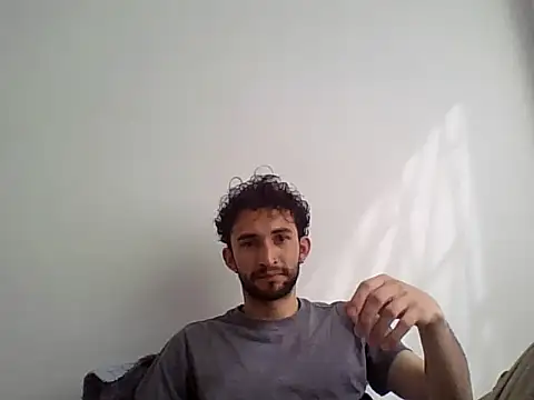 felip2705 online show from September 9, 2025, 1:31 pm
