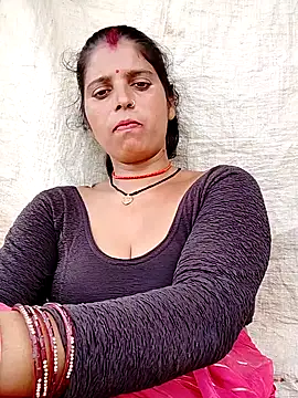 Manvi tyagi online show from September 14, 2025, 8:15 am