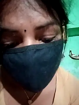 Snapshot of Manvi_tyagi chatting on October 16, 2025, 5:43 pm Manvi tyagi online show from October 16, 2025, 5:43 pm