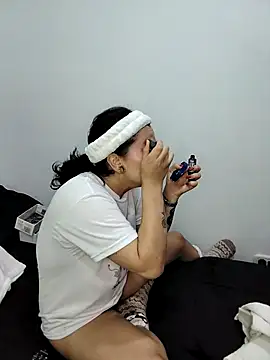 Snapshot of Eva_Clark01 chatting on October 19, 2025, 6:27 am Eva Clark01 online show from October 19, 2025, 6:27 am