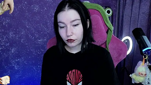 MargarettRose online show from July 18, 2026, 3:15 am