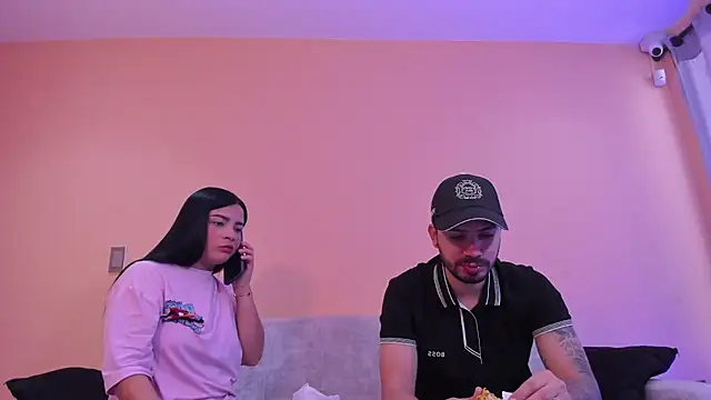 Snapshot of aronandluna chatting on October 11, 2025, 3:35 pm aronandluna online show from October 11, 2025, 3:35 pm