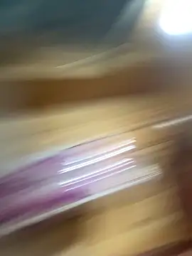 Snapshot of tuyetnhi-00 chatting on October 21, 2025, 5:18 am tuyetnhi-00 online show from October 21, 2025, 5:18 am