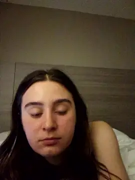 Snapshot of freakylittlebitch69 chatting on October 10, 2025, 3:29 am freakylittlebitch69 online show from October 10, 2025, 3:29 am