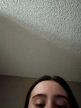 Snapshot of freakylittlebitch69 chatting on October 19, 2025, 8:50 am freakylittlebitch69 online show from October 19, 2025, 8:50 am