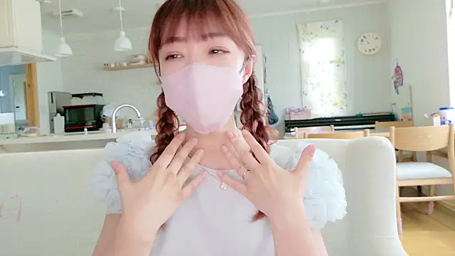 Snapshot of SUZU_1201 chatting on July 20, 2026, 1:46 am SUZU 1201 online show from July 20, 2026, 1:46 am