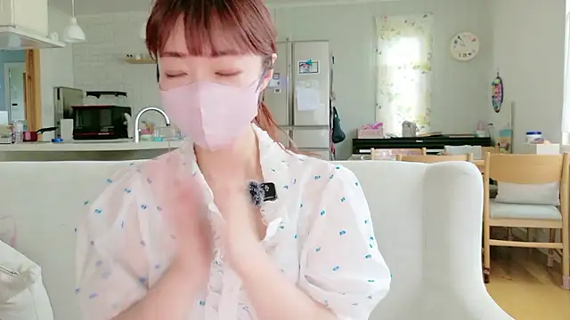 Snapshot of SUZU_1201 chatting on July 9, 2026, 12:55 am SUZU 1201 online show from July 9, 2026, 12:55 am